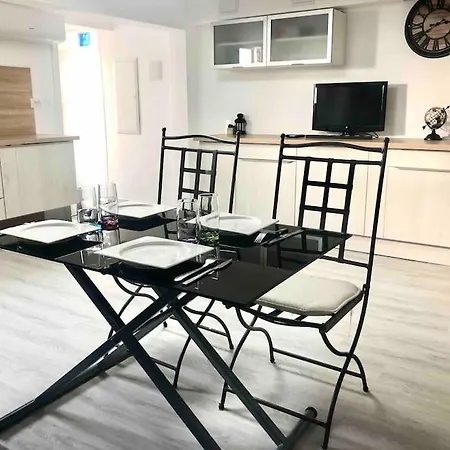 Jolie Et Agreable Proche Des Plages Et De L Espagne Apartmán